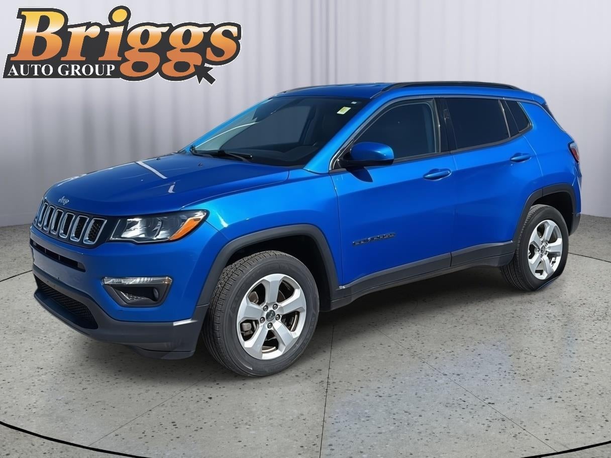 Used 2018 Jeep Compass Latitude with VIN 3C4NJDBB8JT436396 for sale in Kansas City
