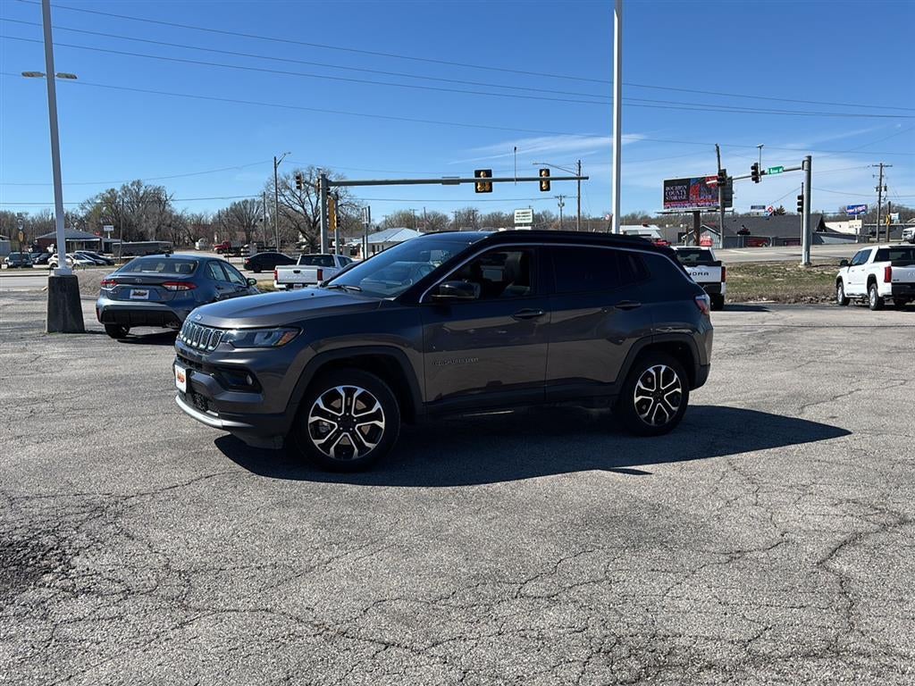 Used 2024 Jeep Compass Limited with VIN 3C4NJDCN4RT579463 for sale in Kansas City