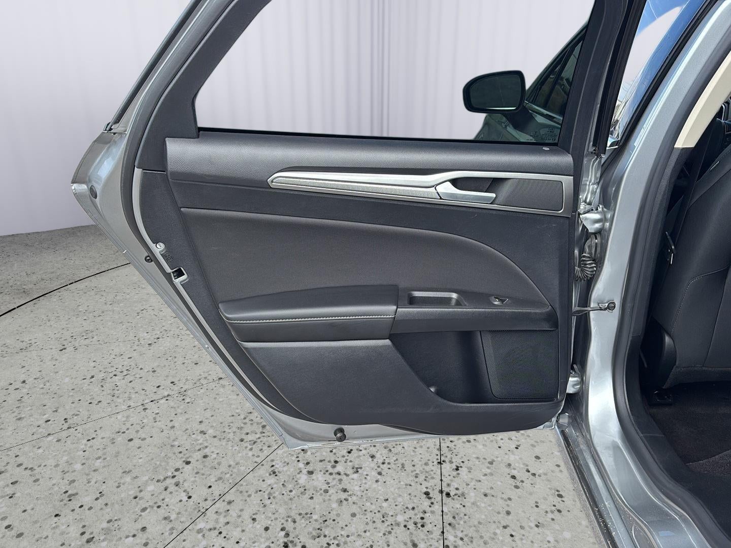 2020 Ford Fusion Hybrid SE