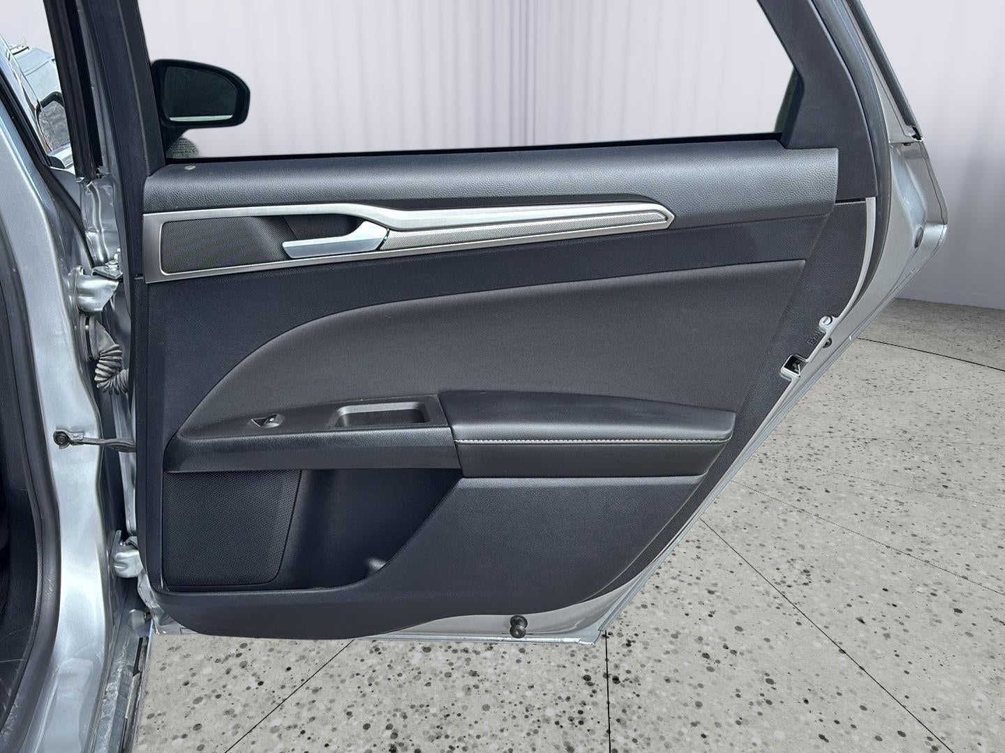 2020 Ford Fusion Hybrid SE