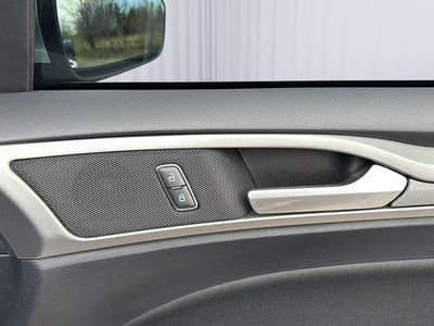 2020 Ford Fusion Hybrid SE