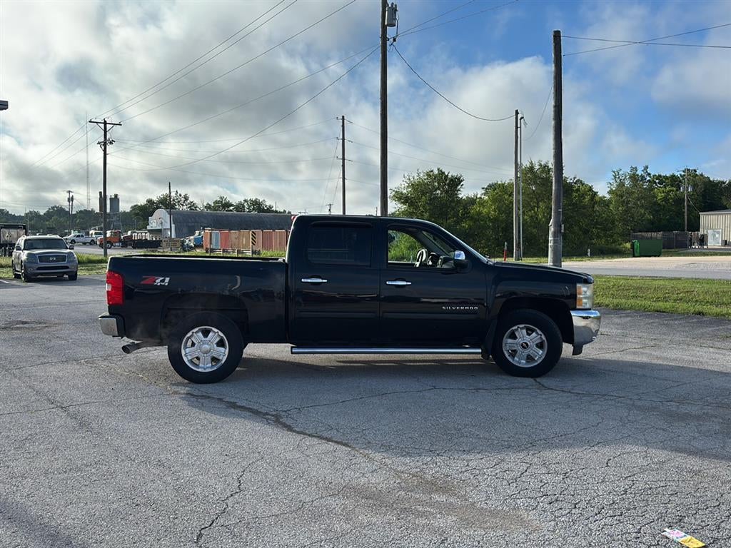2011 Chevrolet SILVERADO 1500 LT