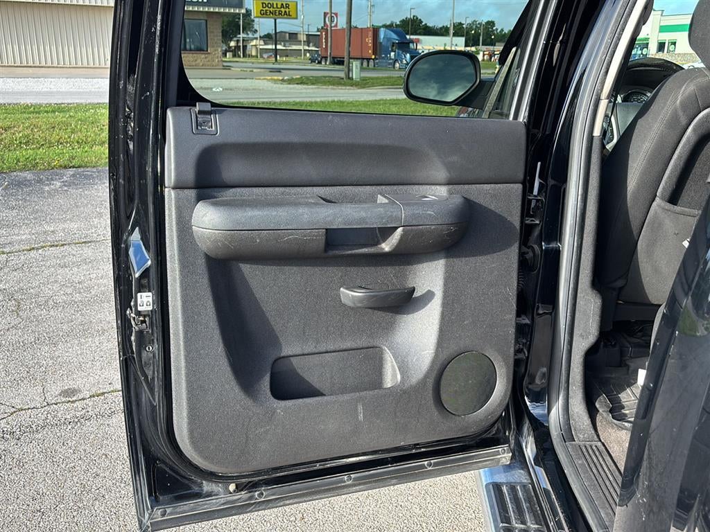 2011 Chevrolet SILVERADO 1500 LT