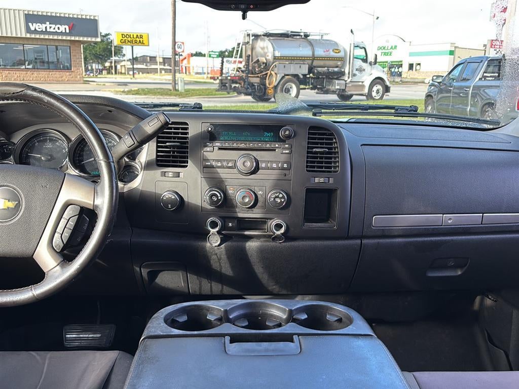 2011 Chevrolet SILVERADO 1500 LT