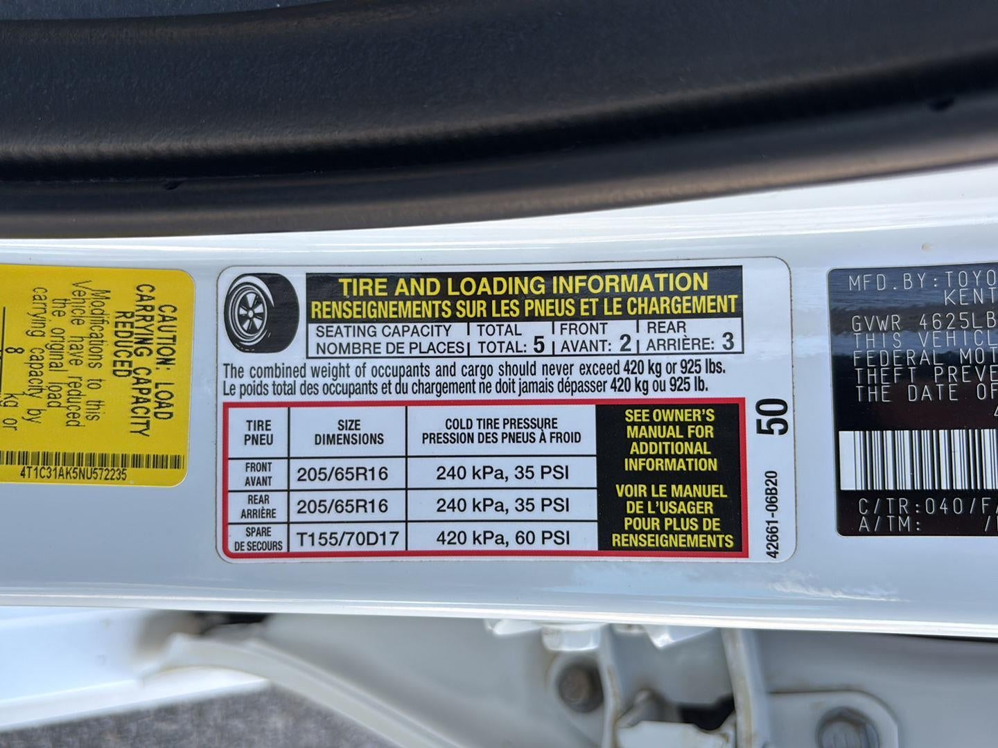 2022 Toyota Camry Hybrid LE