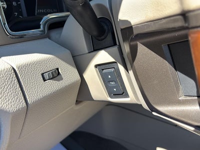 2014 Lincoln Navigator Base