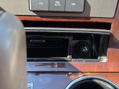 2014 Lincoln Navigator Base