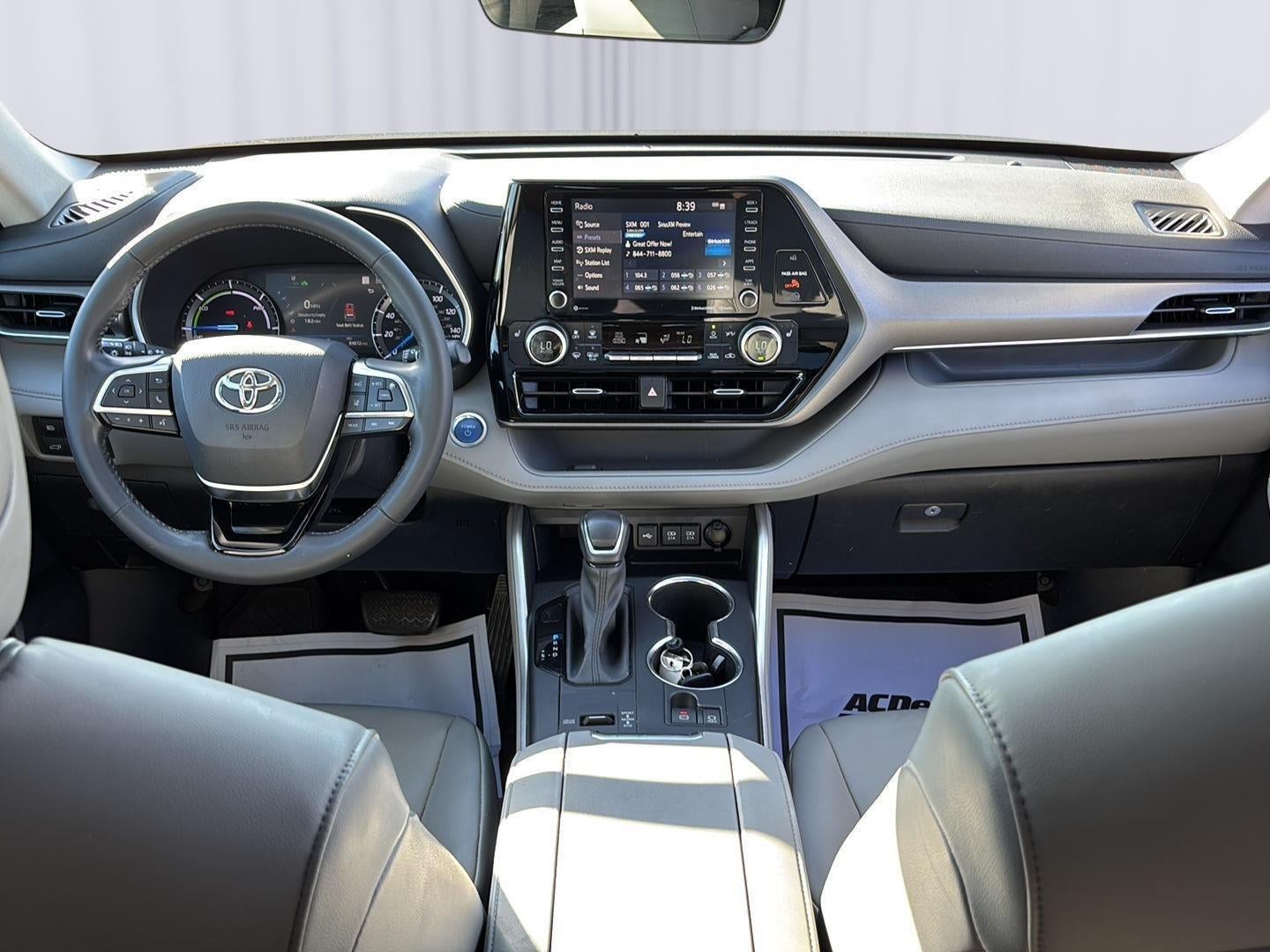 2020 Toyota Highlander Hybrid XLE