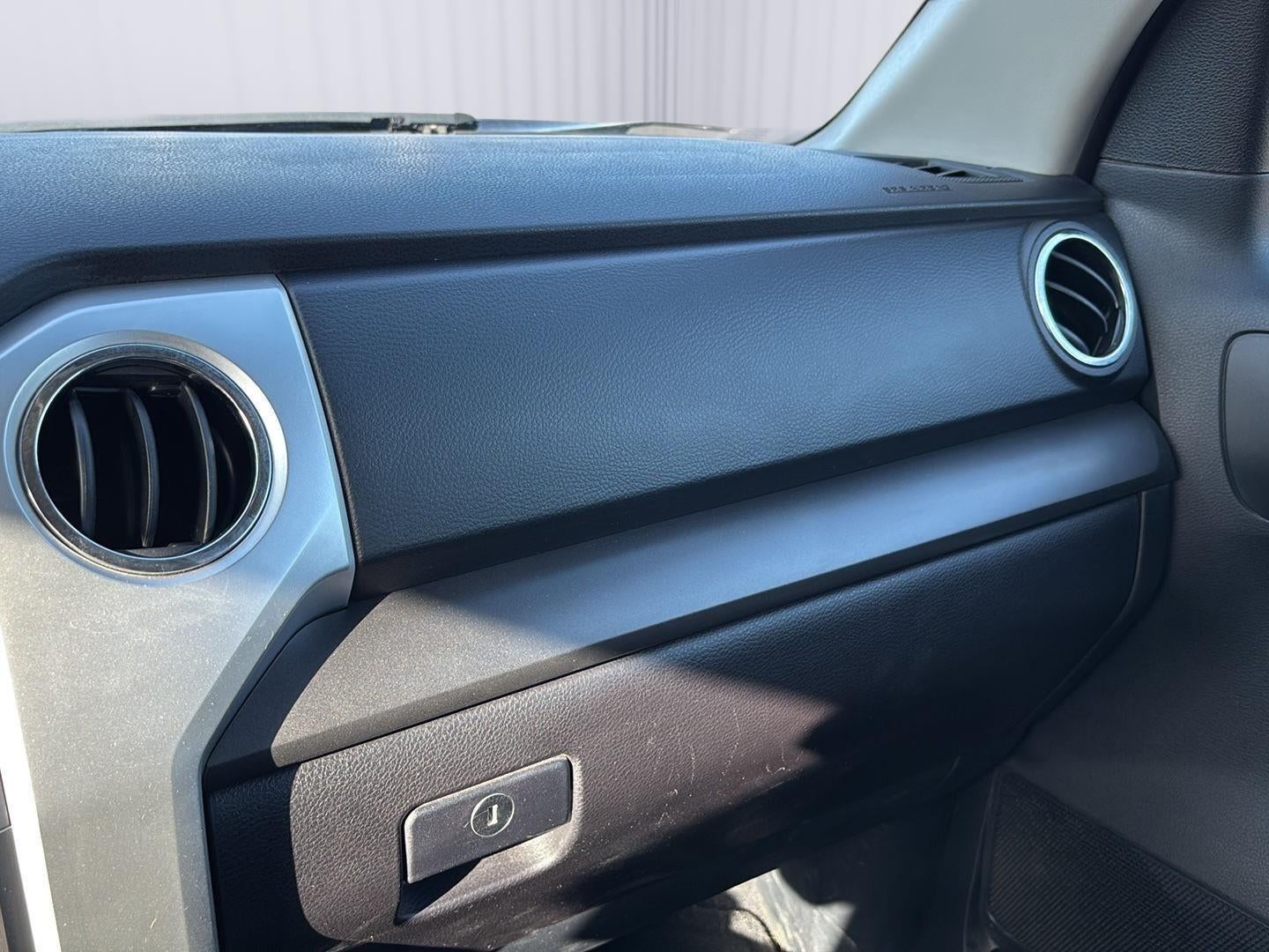 2015 Toyota TUNDRA Base