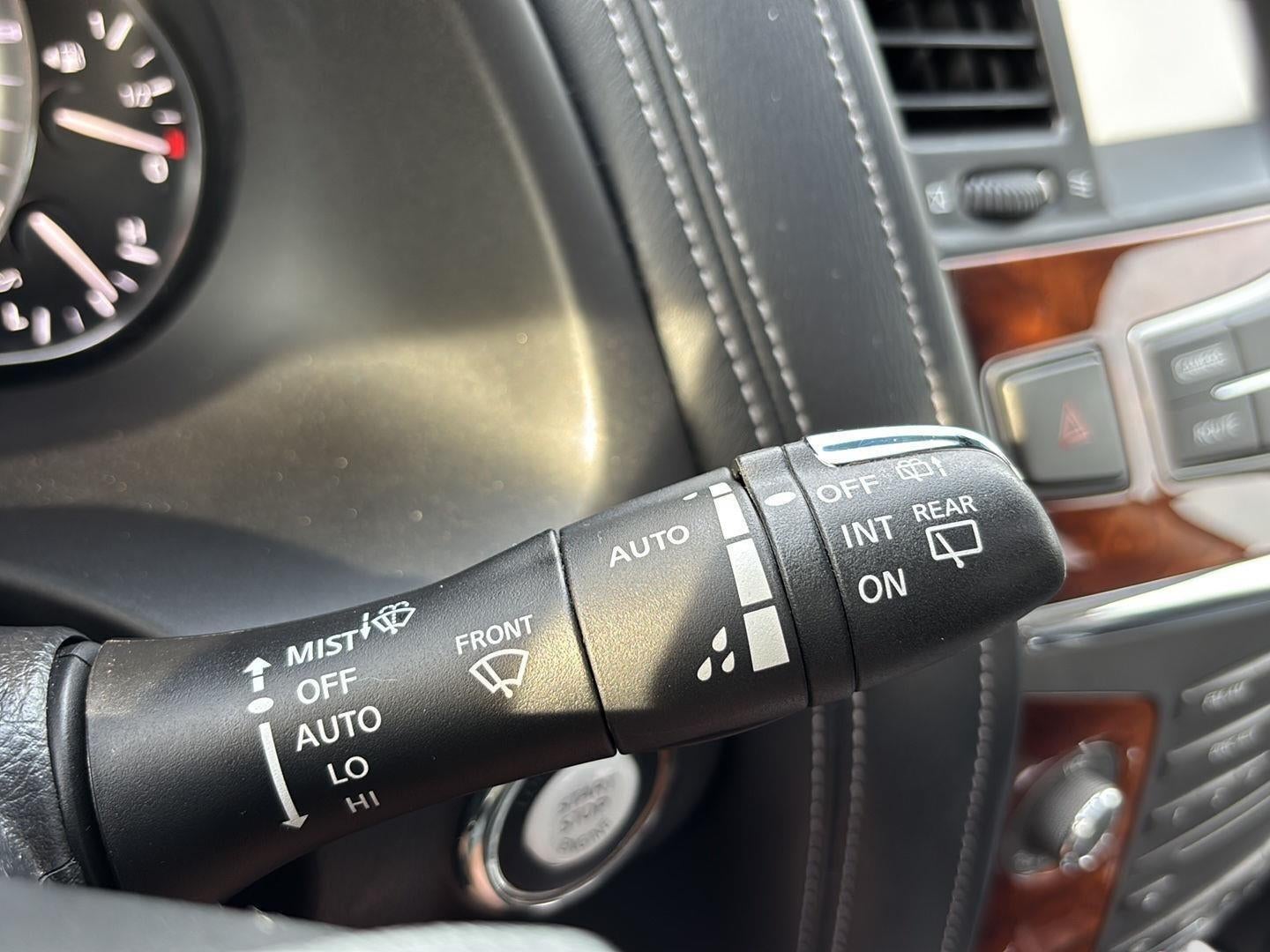 2017 INFINITI QX80 Base
