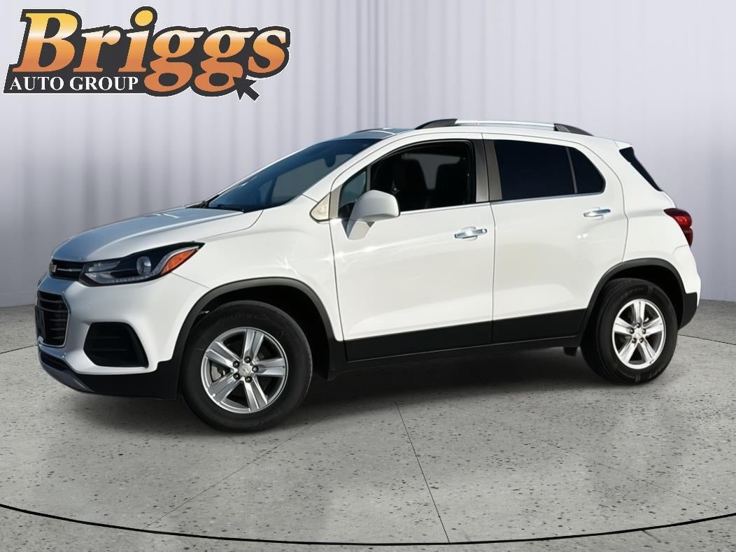 Used 2020 Chevrolet Trax LT with VIN KL7CJPSB9LB012865 for sale in Kansas City