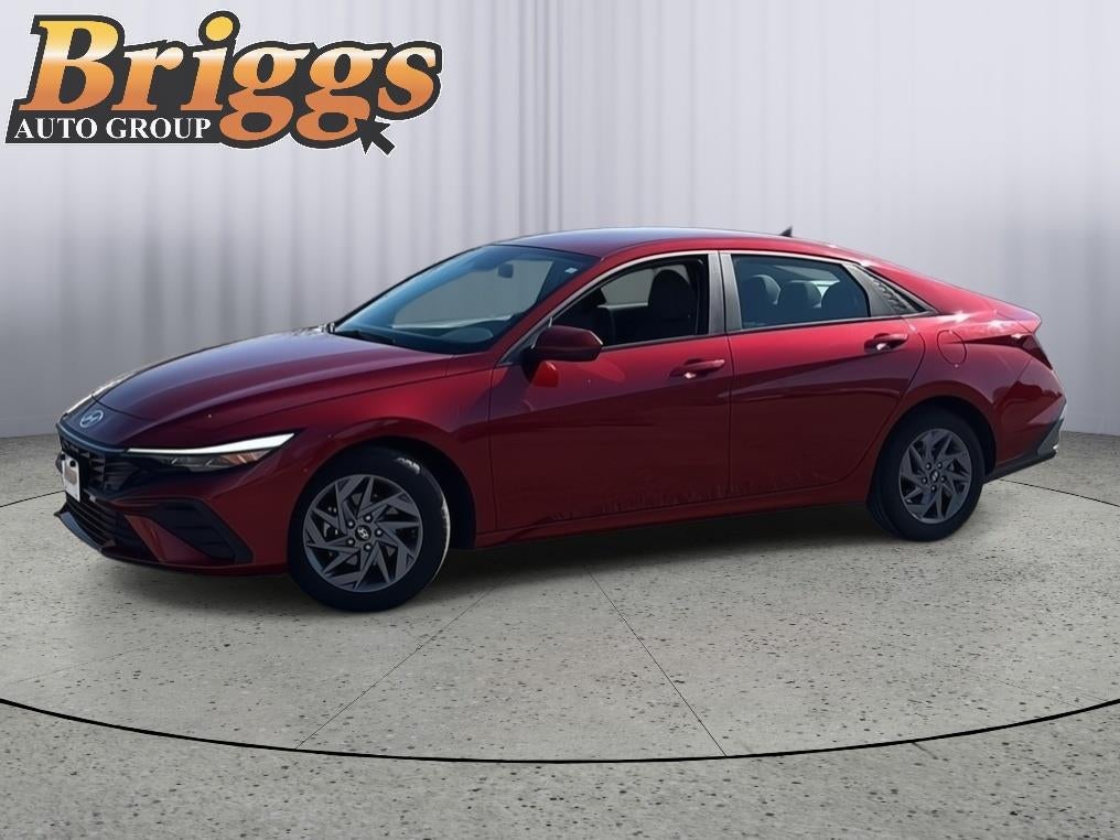 Used 2024 Hyundai Elantra SEL with VIN KMHLM4DG1RU703513 for sale in Kansas City
