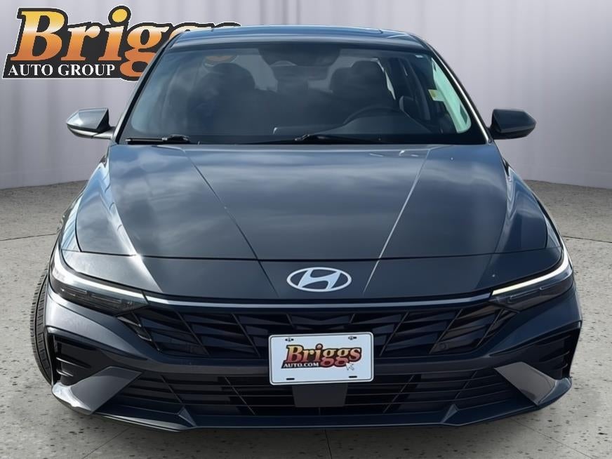 2025 Hyundai ELANTRA SEL