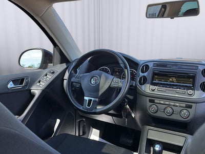 2013 Volkswagen Tiguan S w/Sunroof