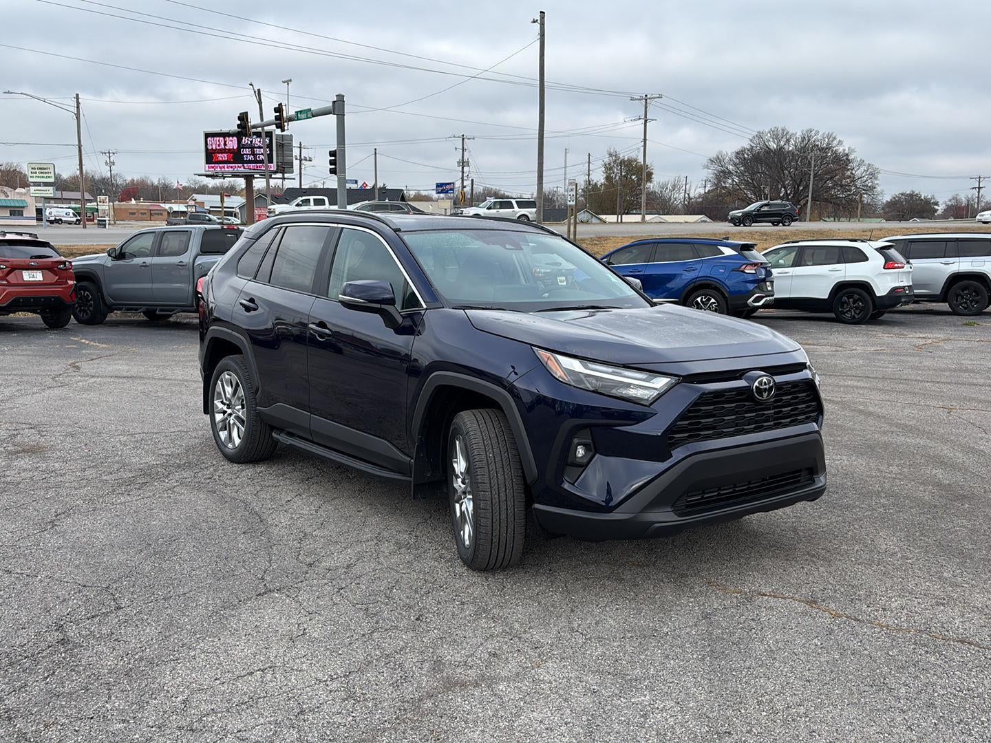 2025 Toyota RAV4 XLE Premium