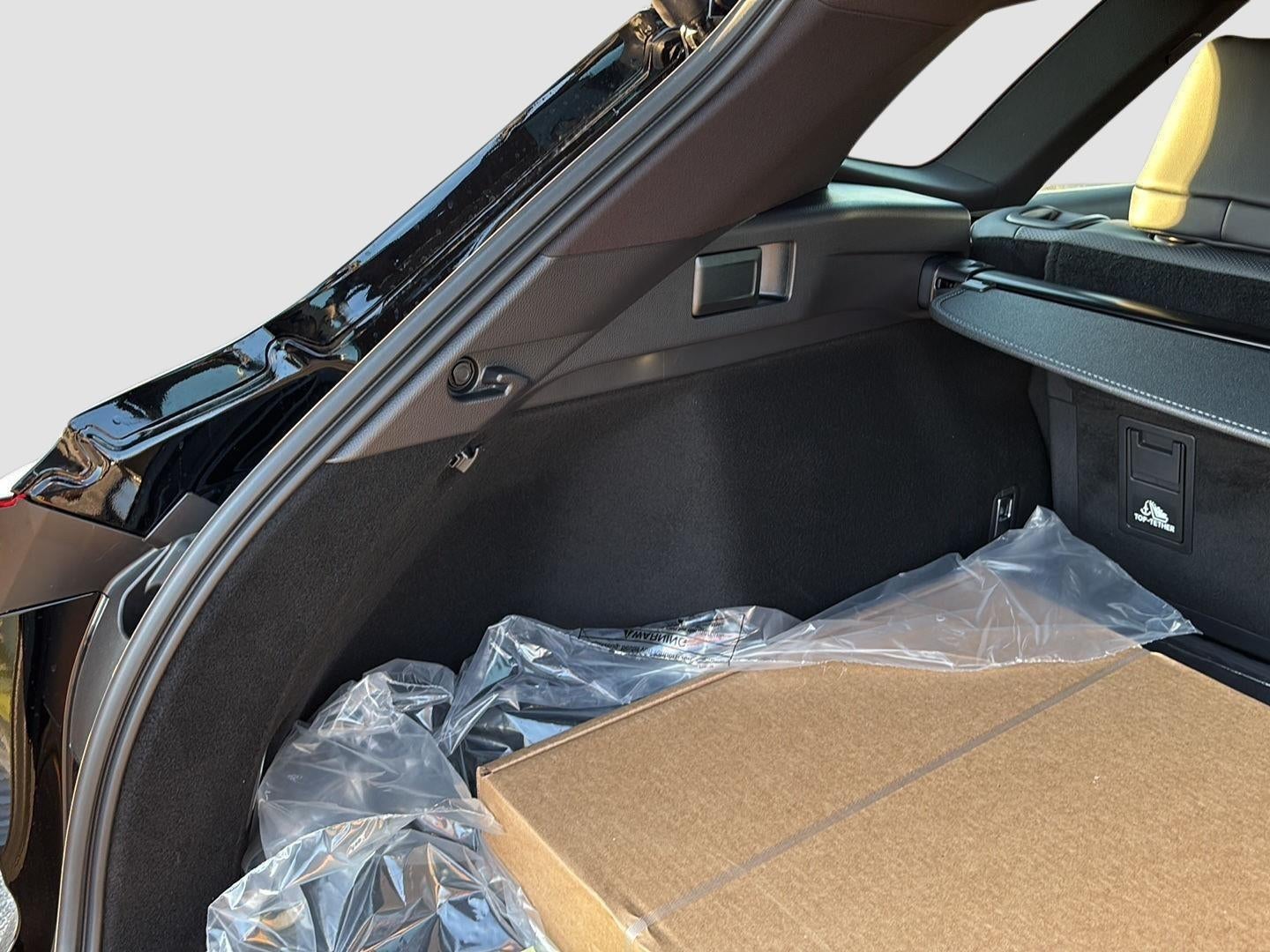 2025 Toyota Toyota Crown Signia Limited