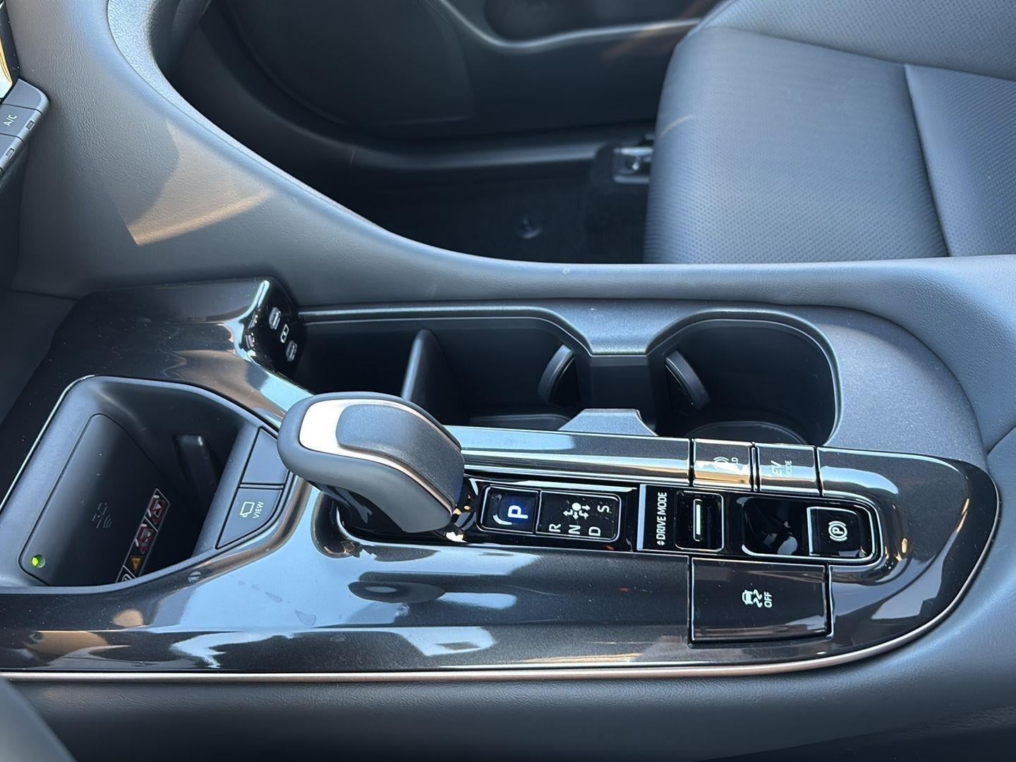 2025 Toyota Toyota Crown Signia Limited