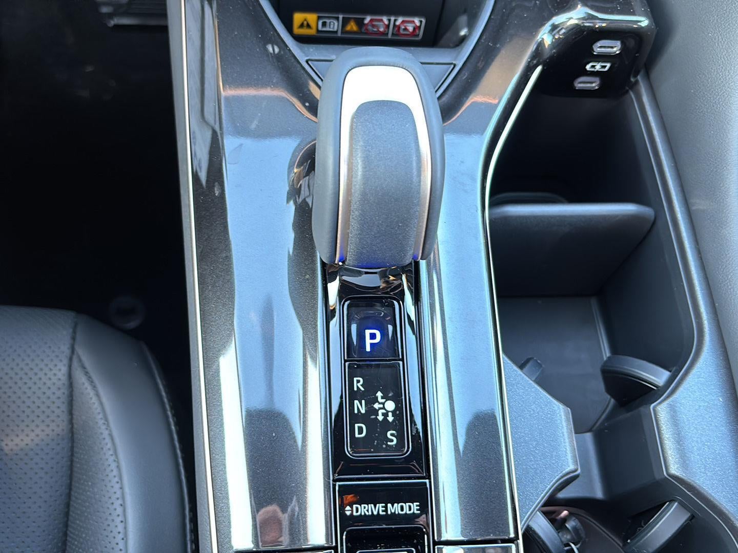 2025 Toyota Toyota Crown Signia Limited