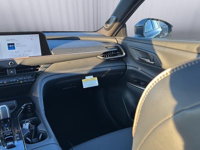 2025 Toyota Toyota Crown Signia Limited