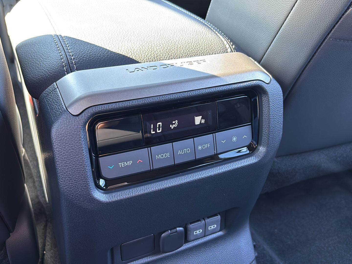 2027 Toyota Land Cruiser BASE